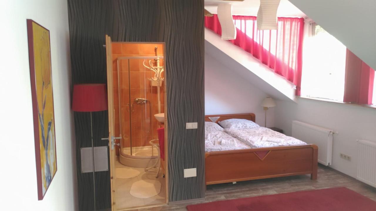 Patak28 Apartmanok Sopron Exteriör bild