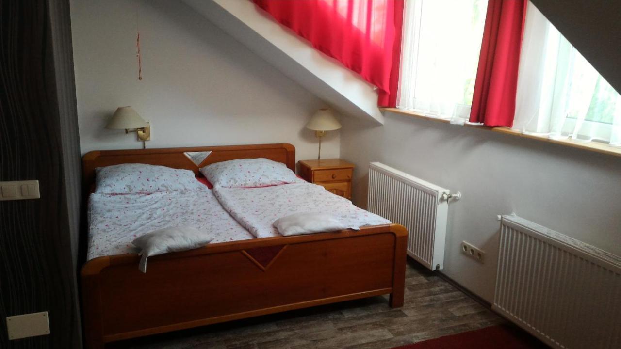 Patak28 Apartmanok Sopron Exteriör bild