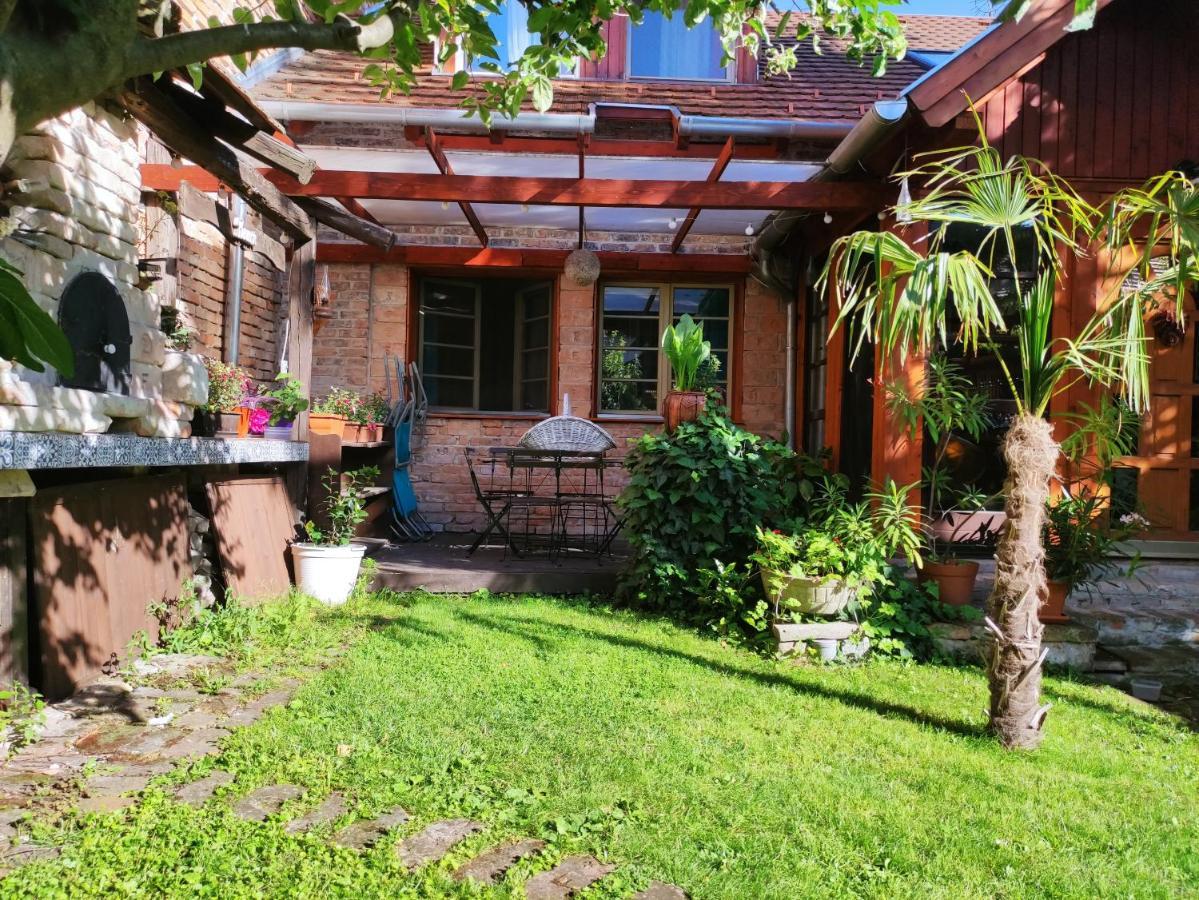 Patak28 Apartmanok Sopron Exteriör bild